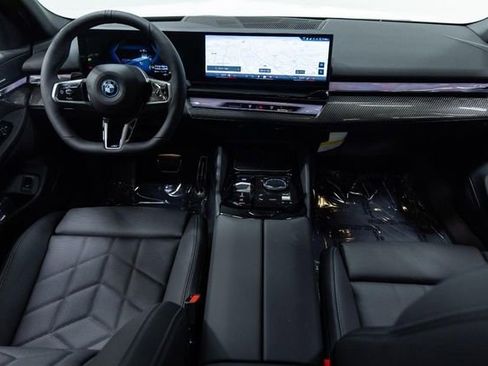 New 2026 BMW i5 eDrive40 image 23