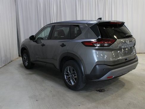 Used 2023 Nissan Rogue S image 4