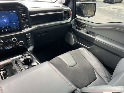 Used 2025 Ford F150 Raptor AWD/4WD image 18