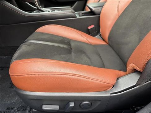 Used 2024 MAZDA MAZDA3 s image 11