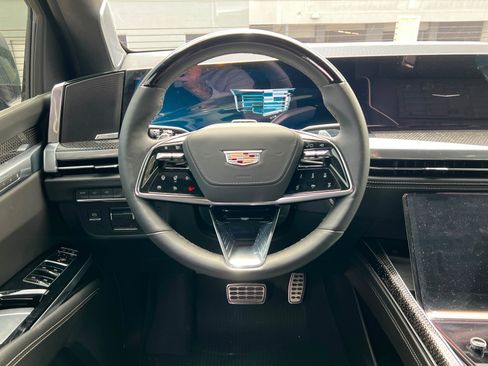 Certified 2025 Cadillac Escalade V w/ LPO, ONYX Package AWD/4WD image 13