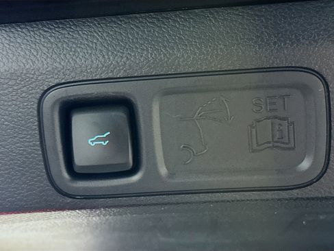 Used 2024 Ford Expedition Max Limited image 32