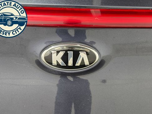 Used 2017 Kia Sportage EX w/ EX Technology Package FWD image 32