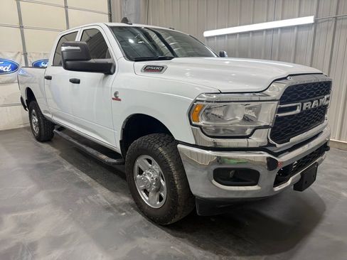 Used 2024 RAM 2500 Tradesman w/ Chrome Appearance Group AWD/4WD image 1