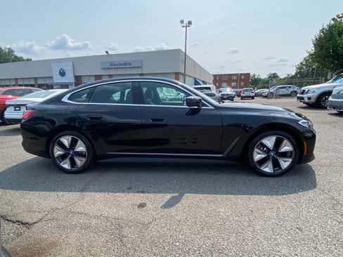 Used 2023 BMW i4 eDrive35 RWD image 2