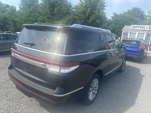Used 2024 Lincoln Navigator L 4WD image 7