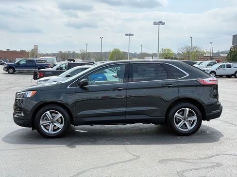Used 2023 Ford Edge SEL w/ Convenience Package image 6