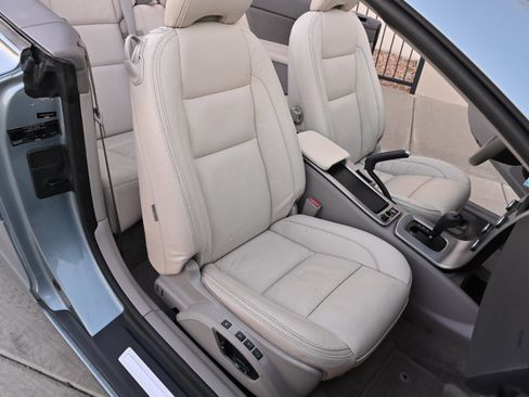 Used 2008 Volvo C70 T5 image 19