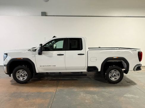 Certified 2024 GMC Sierra 2500 Pro w/ Convenience Package image 2