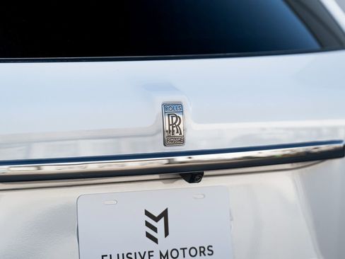 Used 2022 Rolls-Royce Cullinan image 12