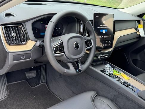 New 2027 Volvo XC60 B5 Ultra AWD/4WD image 13