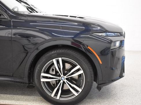 Used 2024 BMW X7 xDrive40i w/ M Sport Package AWD/4WD image 13