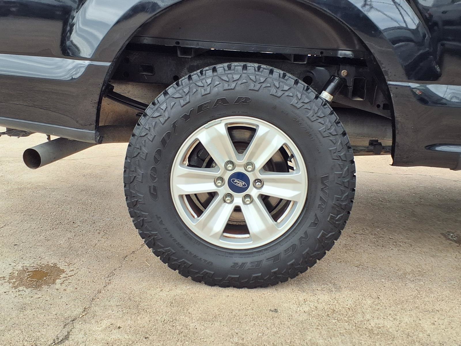 Used 2017 Ford F150 XLT AWD/4WD image 11