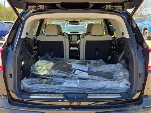 New 2026 Subaru Ascent Limited image 4