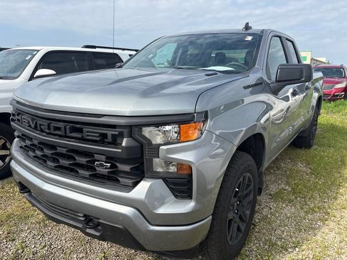 Used 2026 Chevrolet Silverado 1500 Custom w/ LPO, Dark Essentials Package AWD/4WD image 5