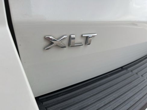 Used 2021 Ford Expedition Max XLT image 8