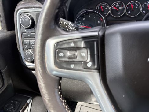Used 2022 Chevrolet Silverado 2500 LT w/ Convenience Package image 21