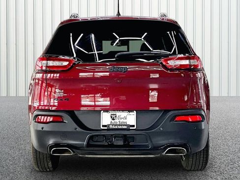 Used 2016 Jeep Cherokee Limited w/ Luxury Group AWD/4WD image 5