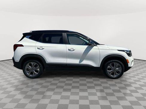 Used 2024 Kia Seltos S AWD/4WD image 2