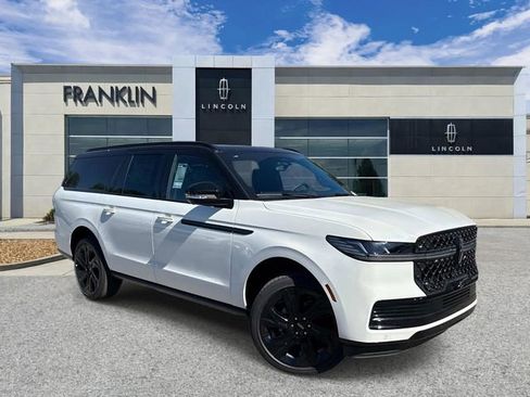 New 2026 Lincoln Navigator L Black Label AWD/4WD image 1