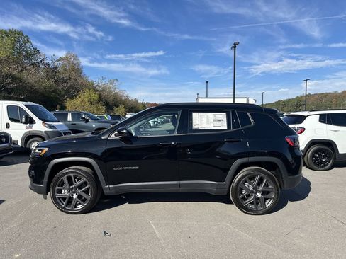 New 2026 Jeep Compass Limited w/ Sun, Sound & Navigation Group AWD/4WD image 6