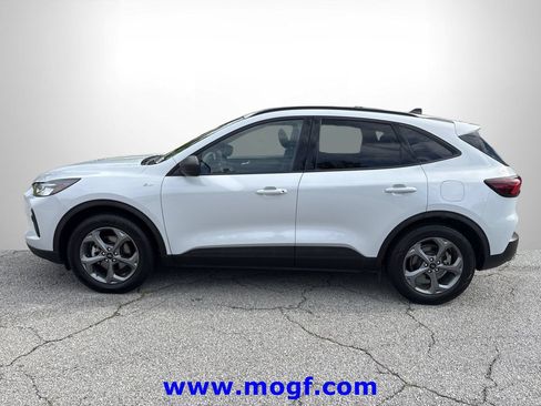 Used 2025 Ford Escape ST-Line FWD image 20