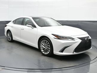 Used 2019 Lexus ES 350 Ultra Luxury w/ Accessory Package 2 FWD video 1