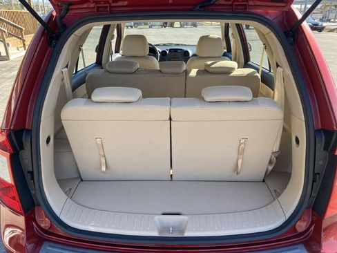 Used 2008 Kia Rondo LX w/ Convenience Pkg image 7