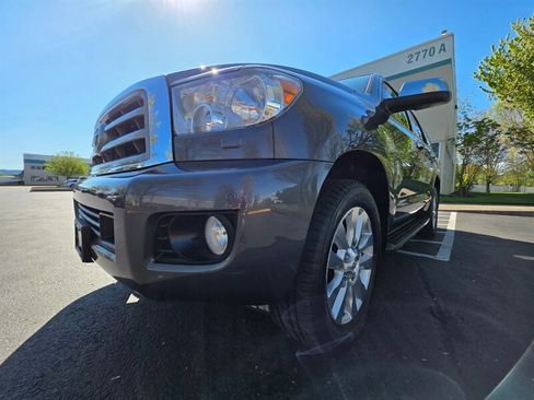 Used 2011 Toyota Sequoia Platinum AWD/4WD image 9