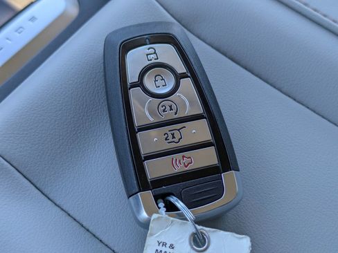 New 2025 Ford Expedition Max Active image 31