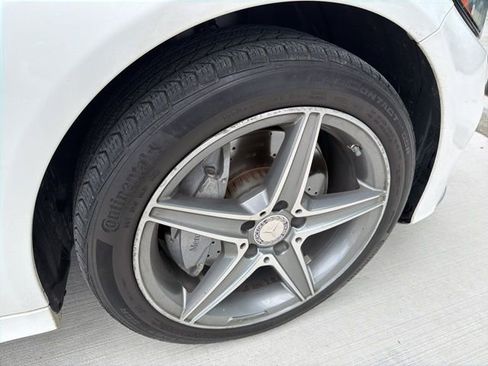 Used 2015 Mercedes-Benz C 300 4MATIC Sedan image 21