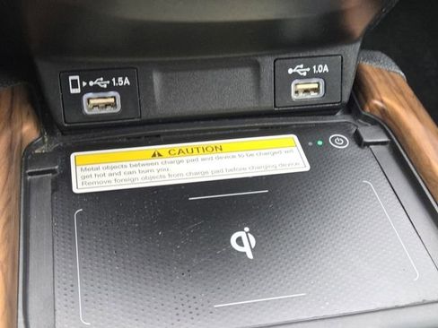 Used 2022 Honda CR-V Touring image 9