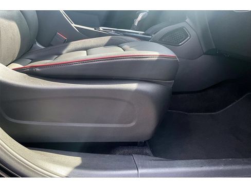 Used 2024 Chevrolet TrailBlazer RS AWD/4WD image 50