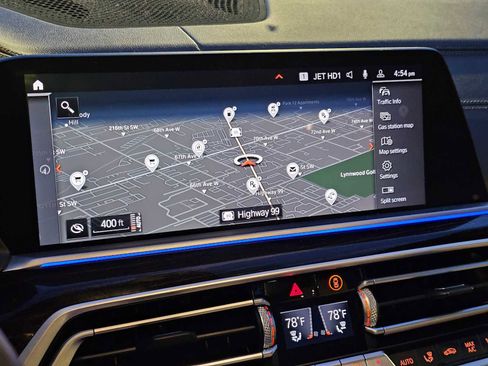 Used 2021 BMW X5 xDrive40i w/ Convenience Package image 28