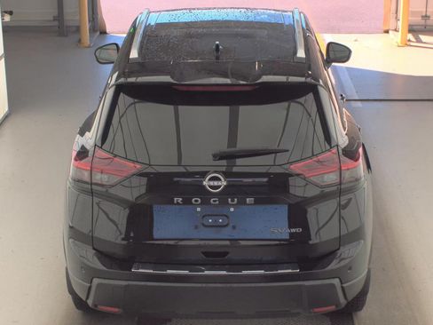 Used 2024 Nissan Rogue SV w/ SV Premium Package AWD/4WD image 5