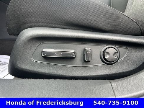 Used 2025 Honda Accord SE image 15