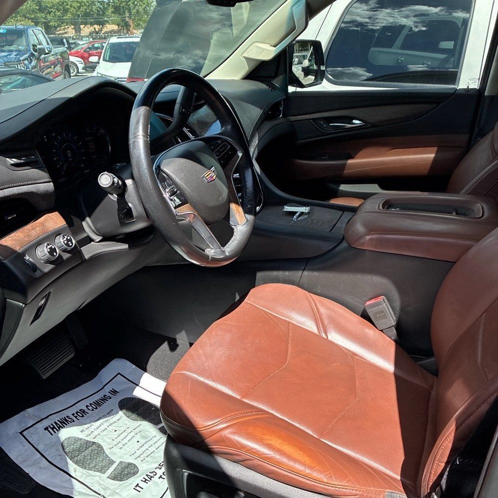 Used 2016 Cadillac Escalade ESV Premium AWD/4WD image 5