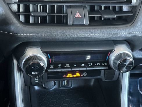 Certified 2024 Toyota RAV4 LE AWD/4WD image 22