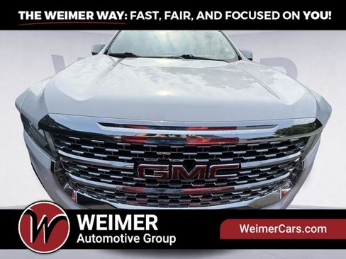 Used 2023 GMC Acadia Denali AWD/4WD image 2