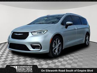 New 2026 Chrysler Pacifica Pinnacle w/ Trailer Tow Group video 1