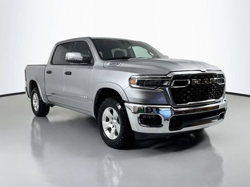 Used 2025 RAM 1500 Big Horn AWD/4WD image 4
