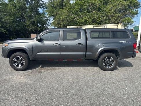 Used 2016 Toyota Tacoma TRD Sport w/ Towing Package RWD image 2