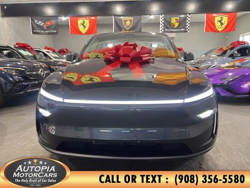 Used 2026 Tesla Model Y 2WD image 33