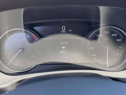 Used 2022 Cadillac XT4 Luxury w/ Cold Weather Package AWD/4WD image 26
