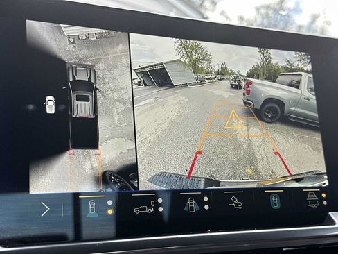 Certified 2025 Chevrolet Silverado 2500 High Country w/ Technology Package AWD/4WD image 22