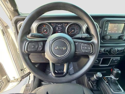 Used 2020 Jeep Wrangler Unlimited Sport AWD/4WD image 36