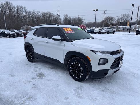 Used 2021 Chevrolet TrailBlazer LT w/ Convenience Package image 4