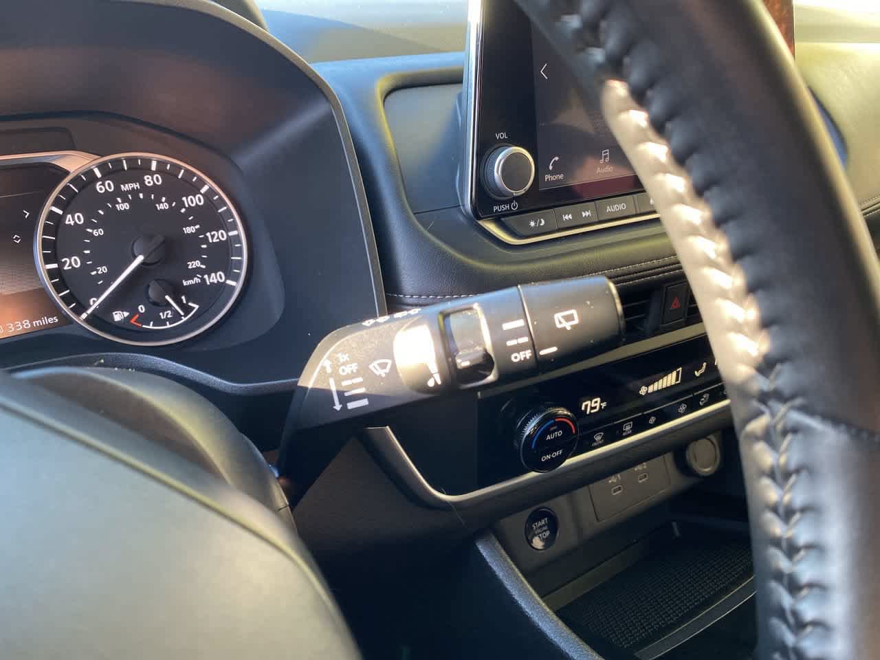 Used 2025 Nissan Rogue SV AWD/4WD image 21