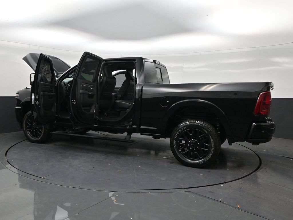 Used 2026 RAM 2500 Limited AWD/4WD image 31