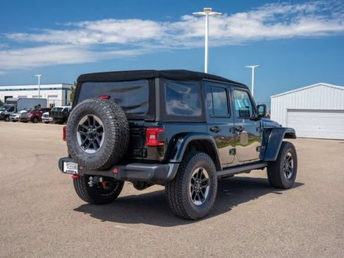 Used 2018 Jeep Wrangler Unlimited Rubicon AWD/4WD image 7